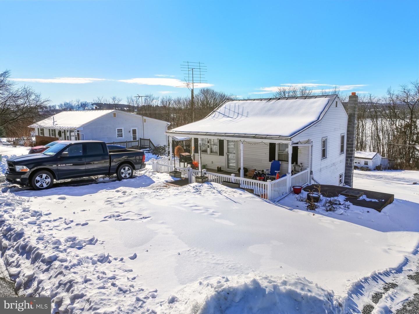 353 TURKEY KNOB RD, QUICKSBURG, Virginia 22847, 2 Bedrooms Bedrooms, ,2 BathroomsBathrooms,Residential,For sale,353 TURKEY KNOB RD,VASH2013560 MLS # VASH2013560