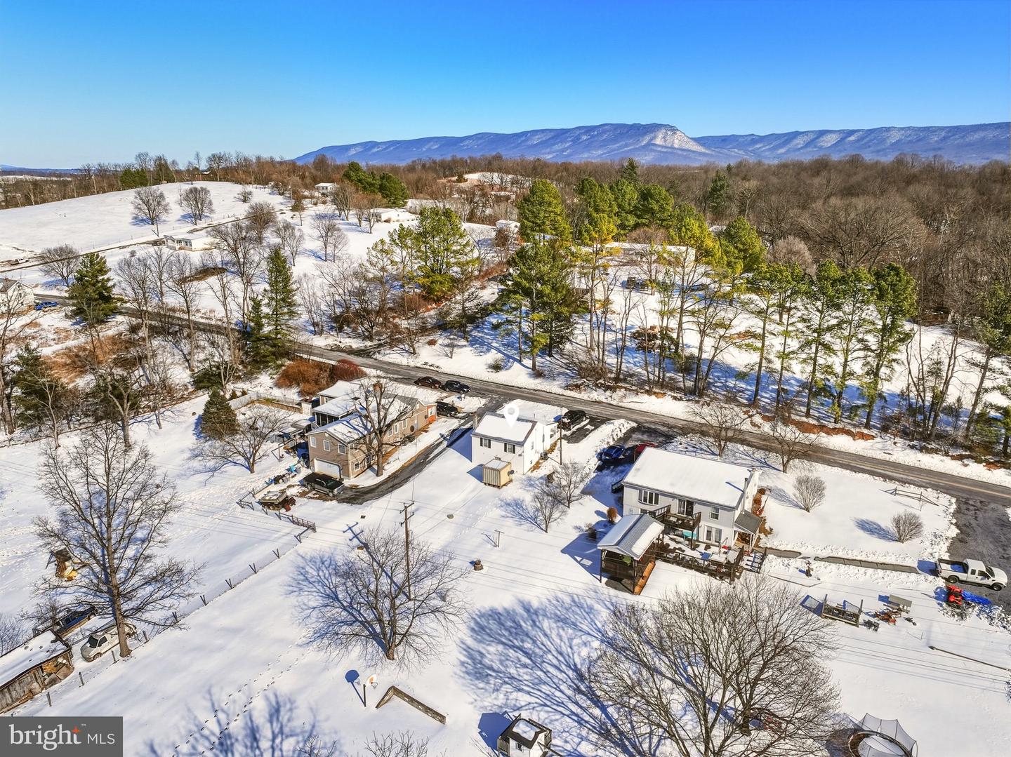 353 TURKEY KNOB RD, QUICKSBURG, Virginia 22847, 2 Bedrooms Bedrooms, ,2 BathroomsBathrooms,Residential,For sale,353 TURKEY KNOB RD,VASH2013560 MLS # VASH2013560