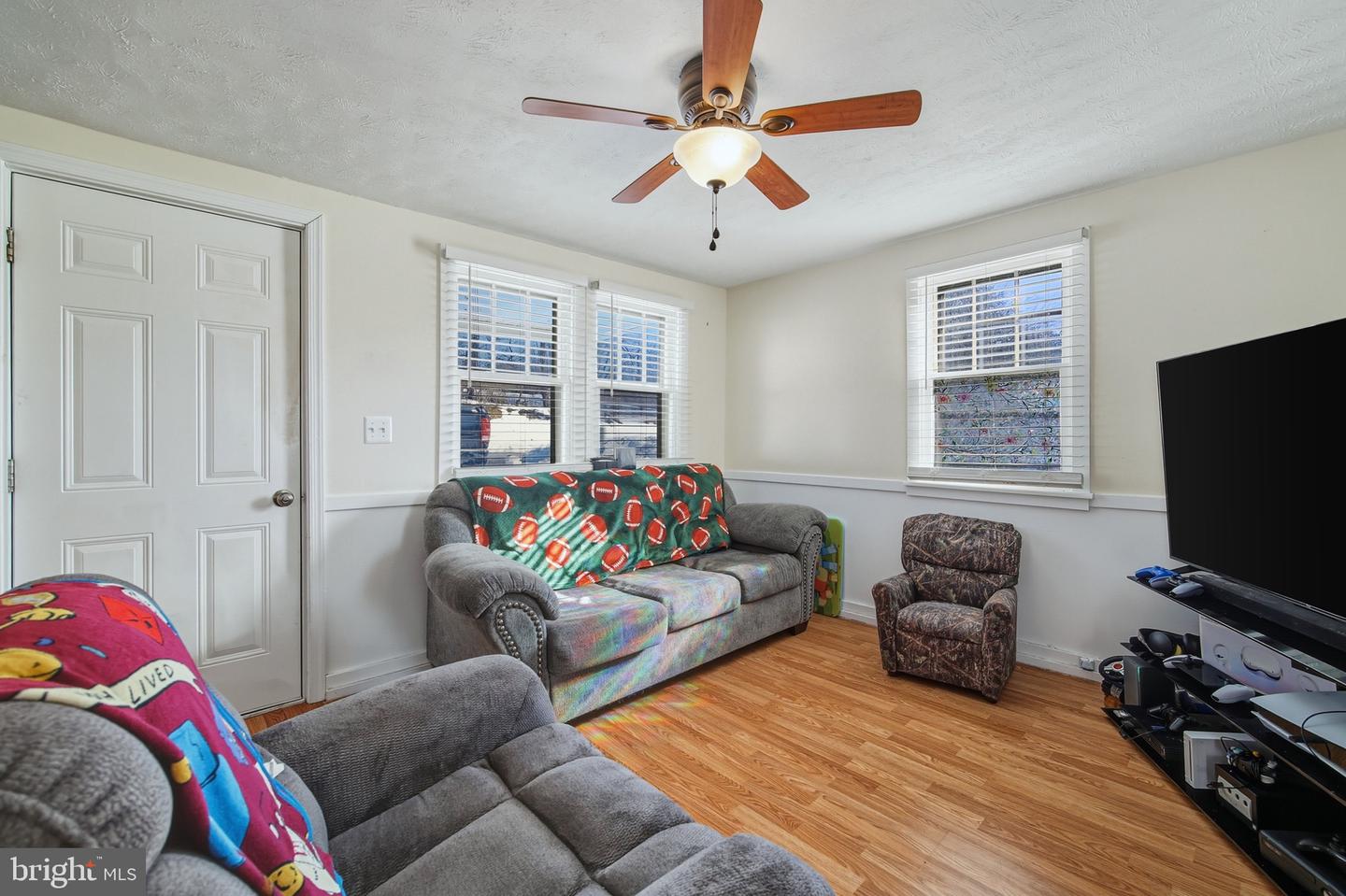 353 TURKEY KNOB RD, QUICKSBURG, Virginia 22847, 2 Bedrooms Bedrooms, ,2 BathroomsBathrooms,Residential,For sale,353 TURKEY KNOB RD,VASH2013560 MLS # VASH2013560