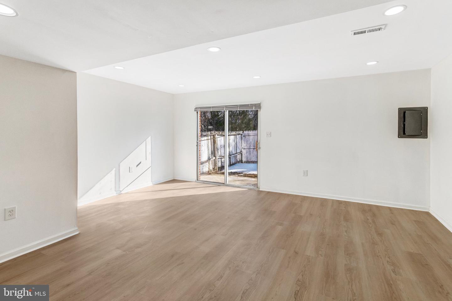 15370 BLACKSMITH TER, WOODBRIDGE, Virginia 22191, 3 Bedrooms Bedrooms, ,3 BathroomsBathrooms,Residential,For sale,15370 BLACKSMITH TER,VAPW2112298 MLS # VAPW2112298