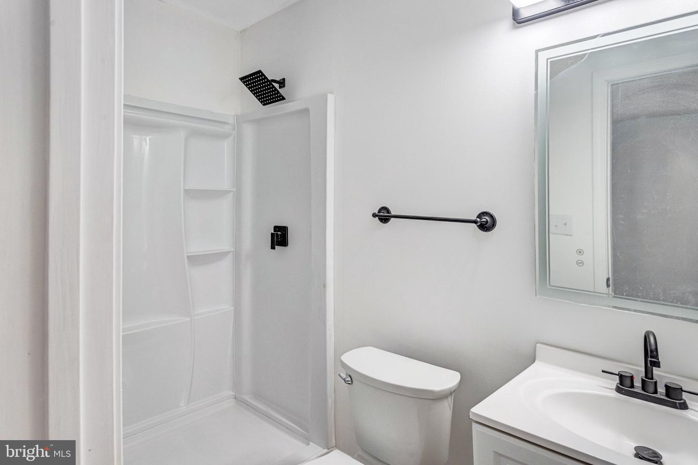 15370 BLACKSMITH TER, WOODBRIDGE, Virginia 22191, 3 Bedrooms Bedrooms, ,3 BathroomsBathrooms,Residential,For sale,15370 BLACKSMITH TER,VAPW2112298 MLS # VAPW2112298