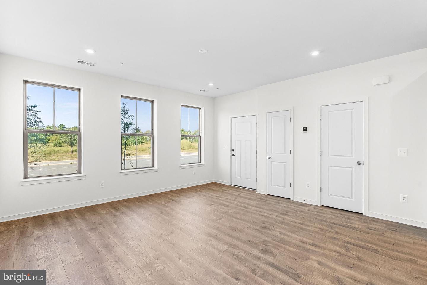 19714 MISTY MOSS SQ, ASHBURN, Virginia 20147, 3 Bedrooms Bedrooms, ,2 BathroomsBathrooms,Residential,For sale,19714 MISTY MOSS SQ,VALO2115702 MLS # VALO2115702