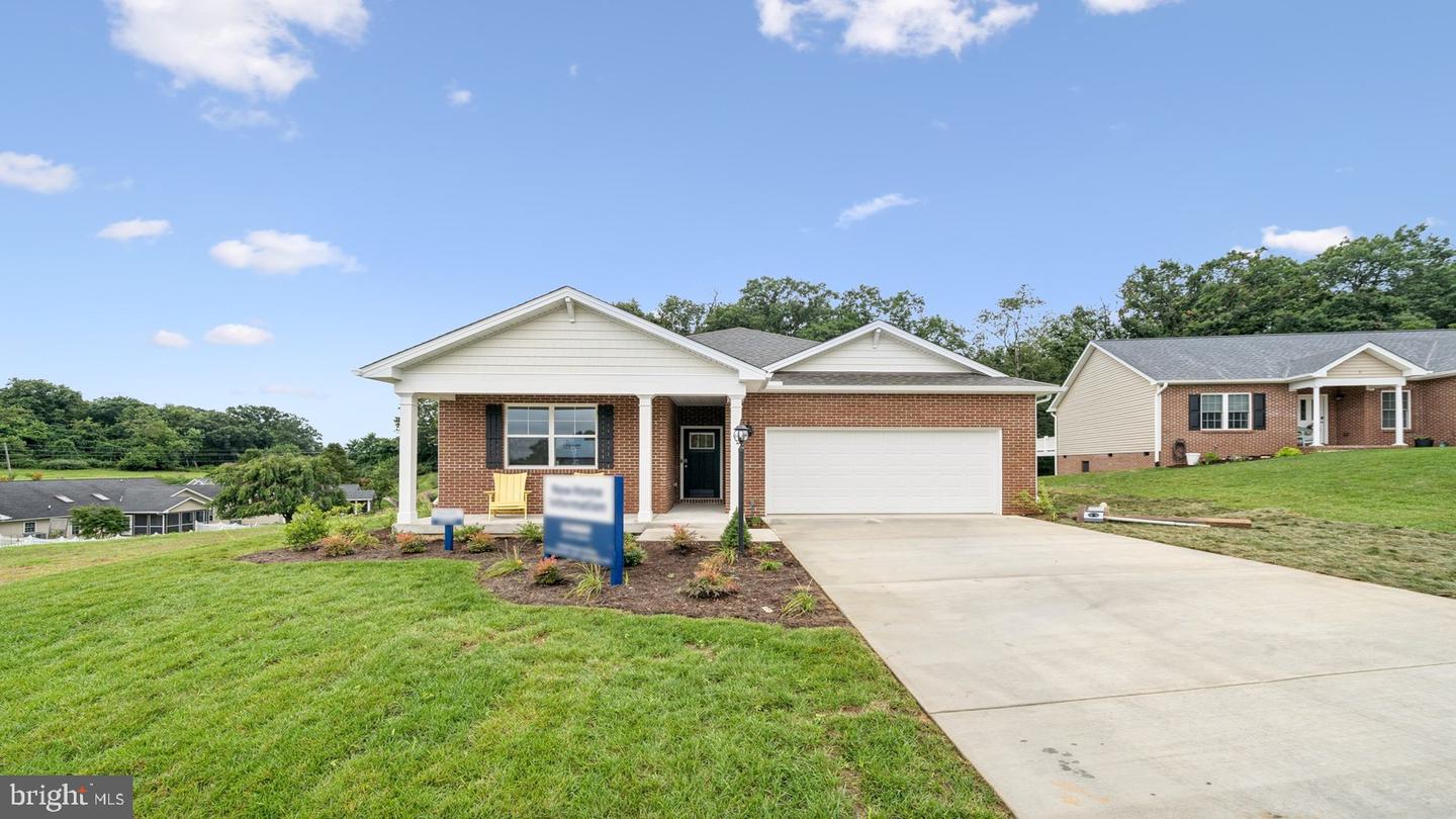 15 RIVER OAK DR, STAUNTON, Virginia 24401, 4 Bedrooms Bedrooms, ,2 BathroomsBathrooms,Residential,For sale,15 RIVER OAK DR,VASC2000798 MLS # VASC2000798