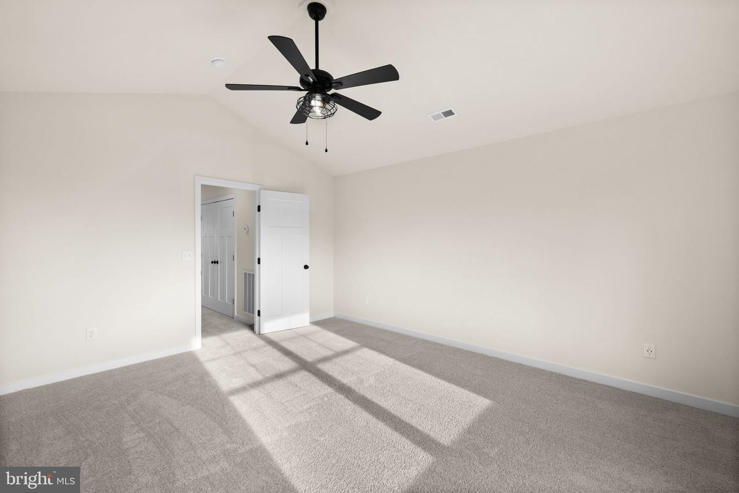 165 BEND FARM RD, FREDERICKSBURG, Virginia 22408, 3 Bedrooms Bedrooms, ,2 BathroomsBathrooms,Residential,For sale,165 BEND FARM RD,VASP2039210 MLS # VASP2039210