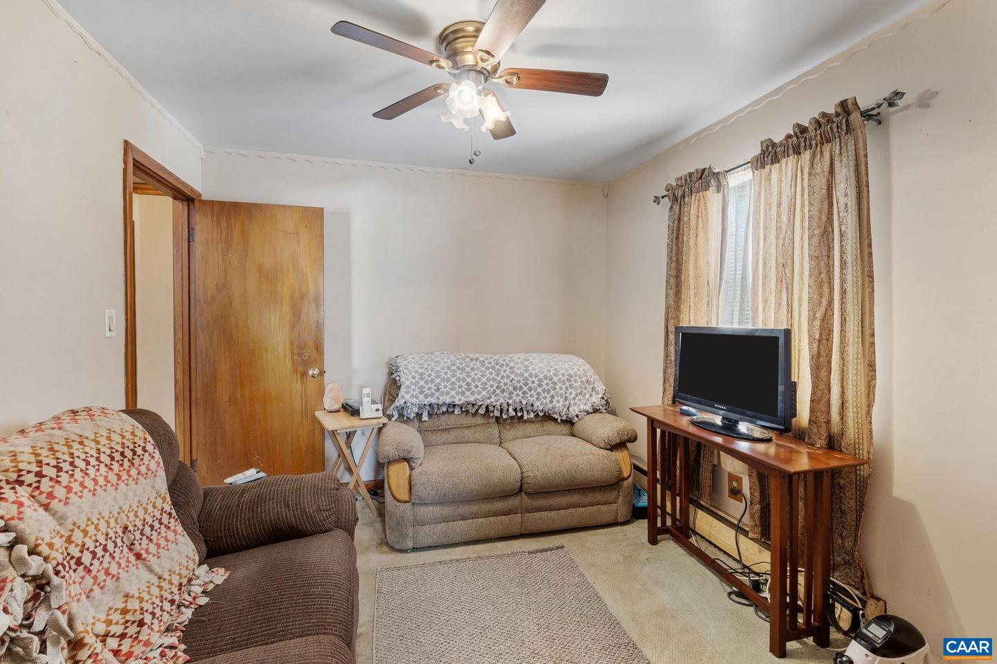 4509 MAVERICK AVE, RICHMOND, Virginia 23231, 3 Bedrooms Bedrooms, ,1 BathroomBathrooms,Residential,For sale,4509 MAVERICK AVE,673214 MLS # 673214 4509 MAVERICK AVE, RICHMOND, Virginia 23231, 3 Bedrooms Bedrooms, ,1 BathroomBathrooms,Residential,For sale,4509 MAVERICK AVE,673214 MLS # 673214