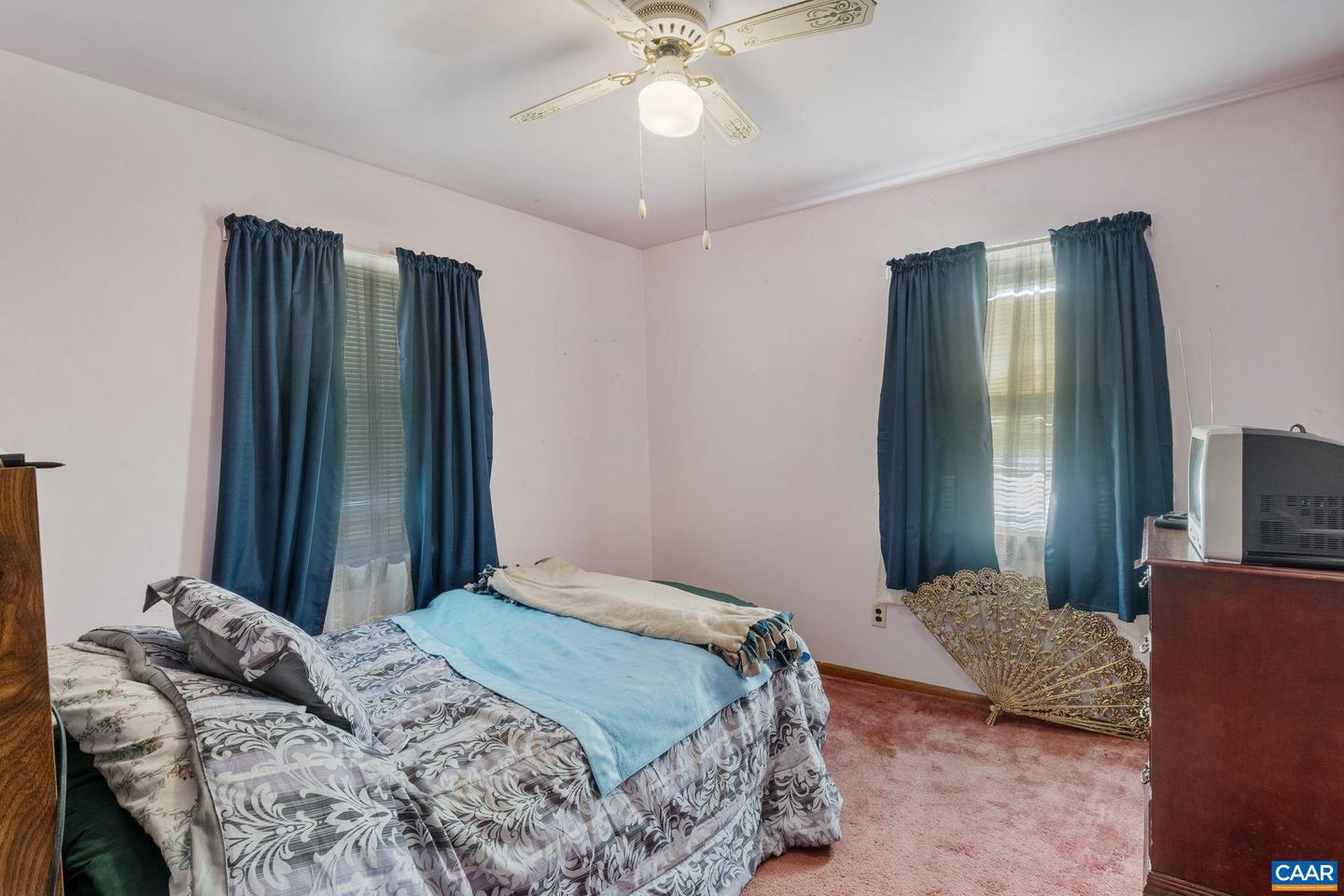 4509 MAVERICK AVE, RICHMOND, Virginia 23231, 3 Bedrooms Bedrooms, ,1 BathroomBathrooms,Residential,For sale,4509 MAVERICK AVE,673214 MLS # 673214 4509 MAVERICK AVE, RICHMOND, Virginia 23231, 3 Bedrooms Bedrooms, ,1 BathroomBathrooms,Residential,For sale,4509 MAVERICK AVE,673214 MLS # 673214