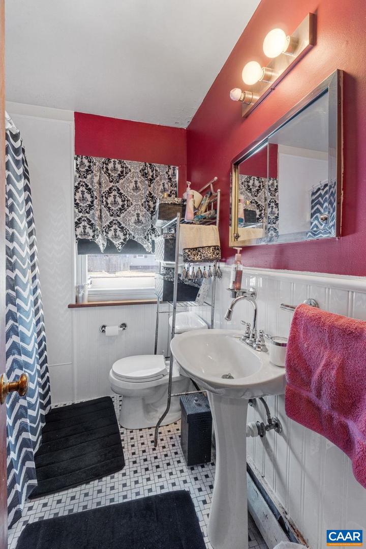 4509 MAVERICK AVE, RICHMOND, Virginia 23231, 3 Bedrooms Bedrooms, ,1 BathroomBathrooms,Residential,For sale,4509 MAVERICK AVE,673214 MLS # 673214 4509 MAVERICK AVE, RICHMOND, Virginia 23231, 3 Bedrooms Bedrooms, ,1 BathroomBathrooms,Residential,For sale,4509 MAVERICK AVE,673214 MLS # 673214