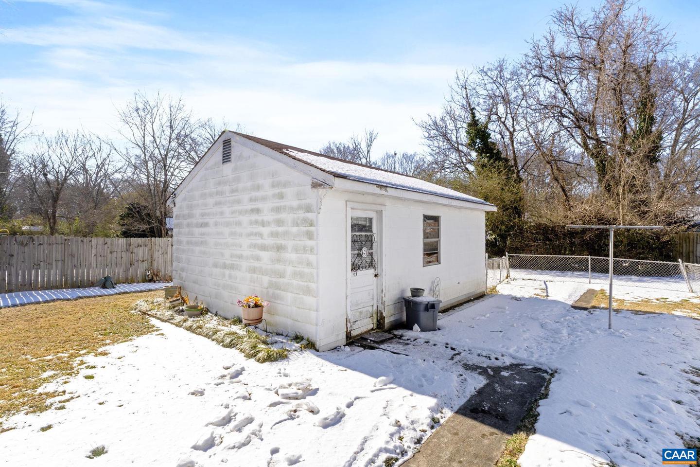 4509 MAVERICK AVE, RICHMOND, Virginia 23231, 3 Bedrooms Bedrooms, ,1 BathroomBathrooms,Residential,For sale,4509 MAVERICK AVE,673214 MLS # 673214 4509 MAVERICK AVE, RICHMOND, Virginia 23231, 3 Bedrooms Bedrooms, ,1 BathroomBathrooms,Residential,For sale,4509 MAVERICK AVE,673214 MLS # 673214