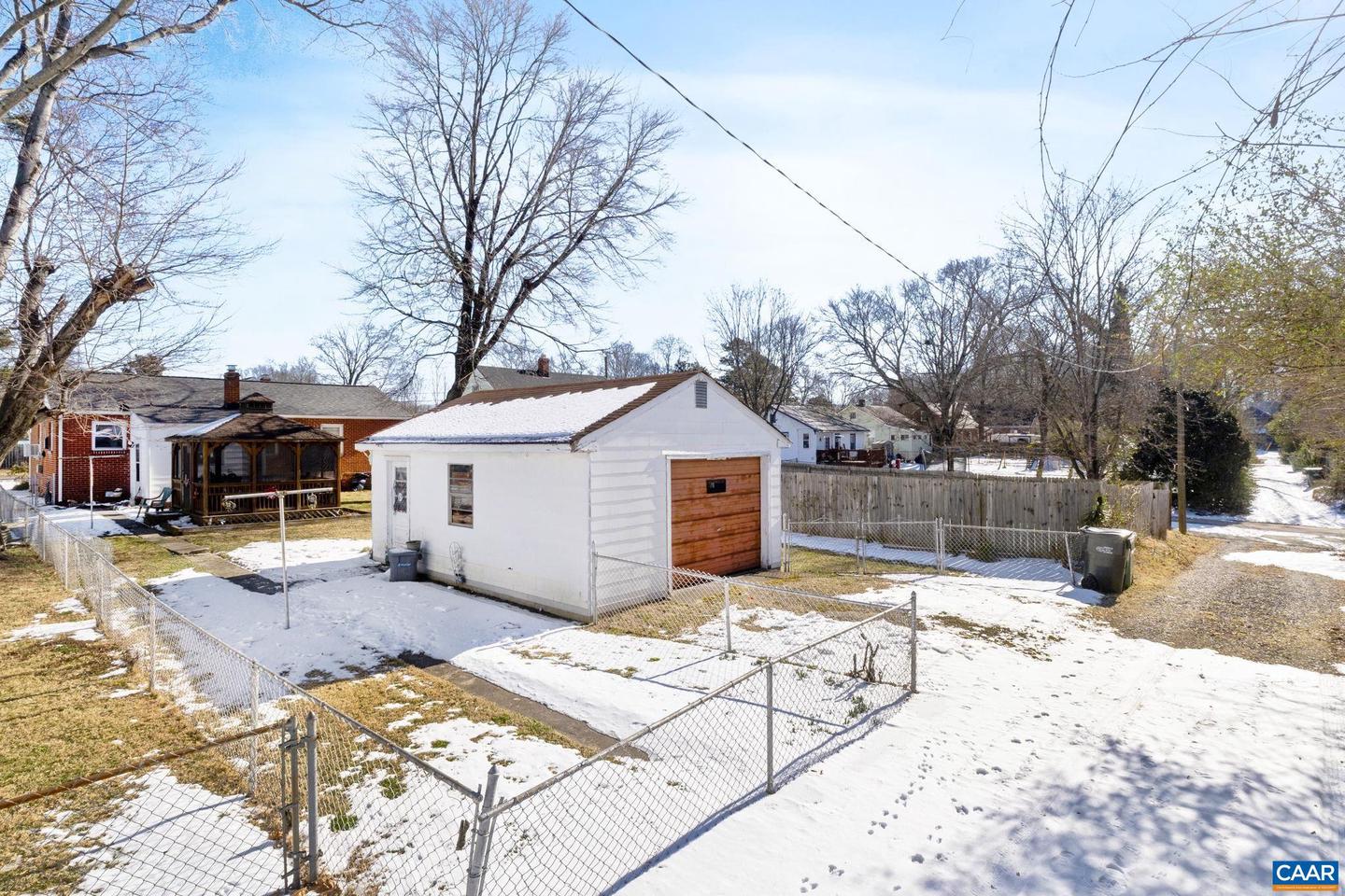 4509 MAVERICK AVE, RICHMOND, Virginia 23231, 3 Bedrooms Bedrooms, ,1 BathroomBathrooms,Residential,For sale,4509 MAVERICK AVE,673214 MLS # 673214 4509 MAVERICK AVE, RICHMOND, Virginia 23231, 3 Bedrooms Bedrooms, ,1 BathroomBathrooms,Residential,For sale,4509 MAVERICK AVE,673214 MLS # 673214