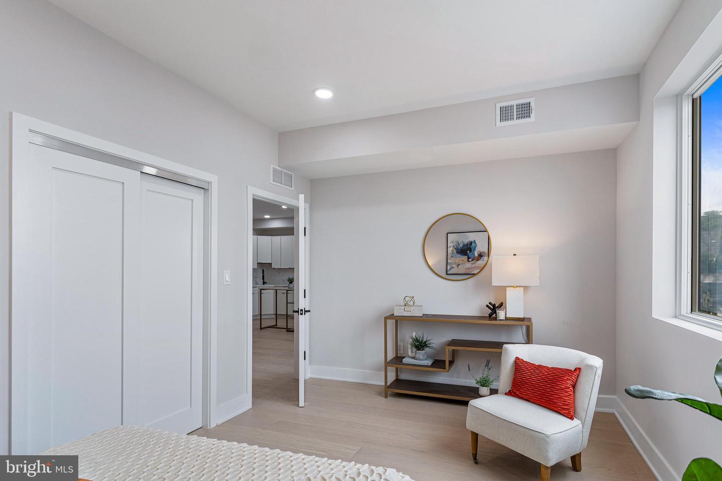 1516 EAST CAPITOL ST NE #L, WASHINGTON, District Of Columbia 20003, 2 Bedrooms Bedrooms, ,2 BathroomsBathrooms,Residential,For sale,1516 EAST CAPITOL ST NE #L,DCDC2245678 MLS # DCDC2245678