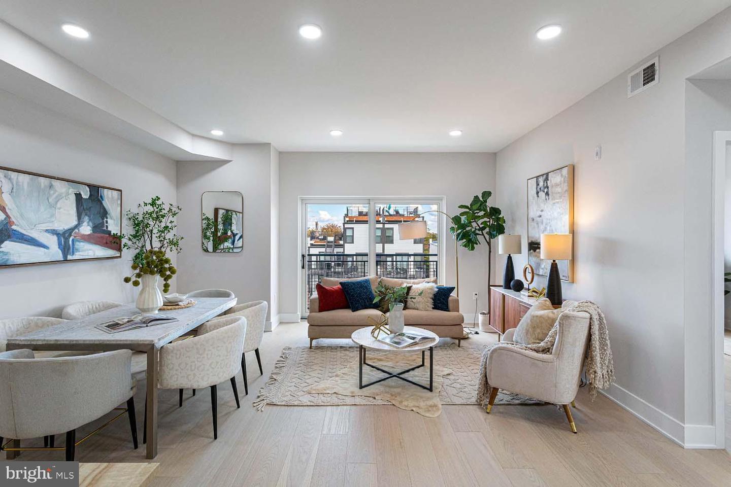 1516 EAST CAPITOL ST NE #L, WASHINGTON, District Of Columbia 20003, 2 Bedrooms Bedrooms, ,2 BathroomsBathrooms,Residential,For sale,1516 EAST CAPITOL ST NE #L,DCDC2245678 MLS # DCDC2245678