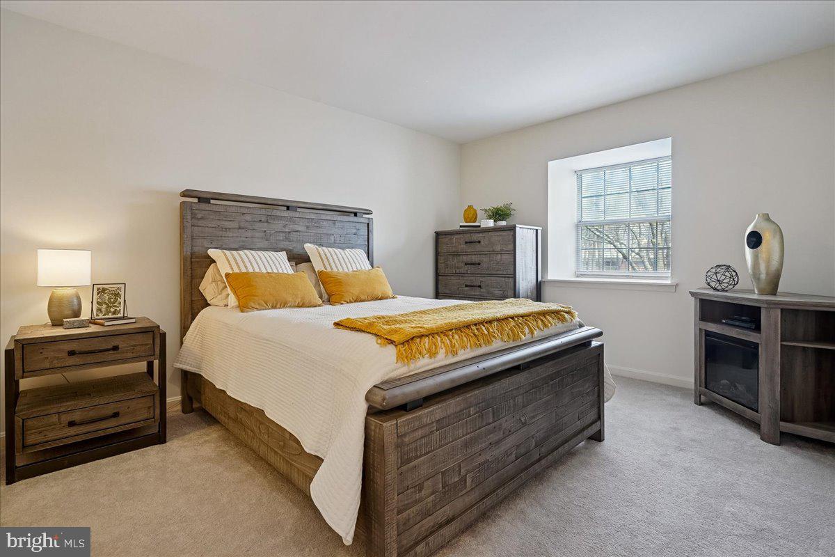 5902 COVE LANDING RD #304, BURKE, Virginia 22015, 2 Bedrooms Bedrooms, ,2 BathroomsBathrooms,Residential,For sale,5902 COVE LANDING RD #304,VAFX2290342 MLS # VAFX2290342