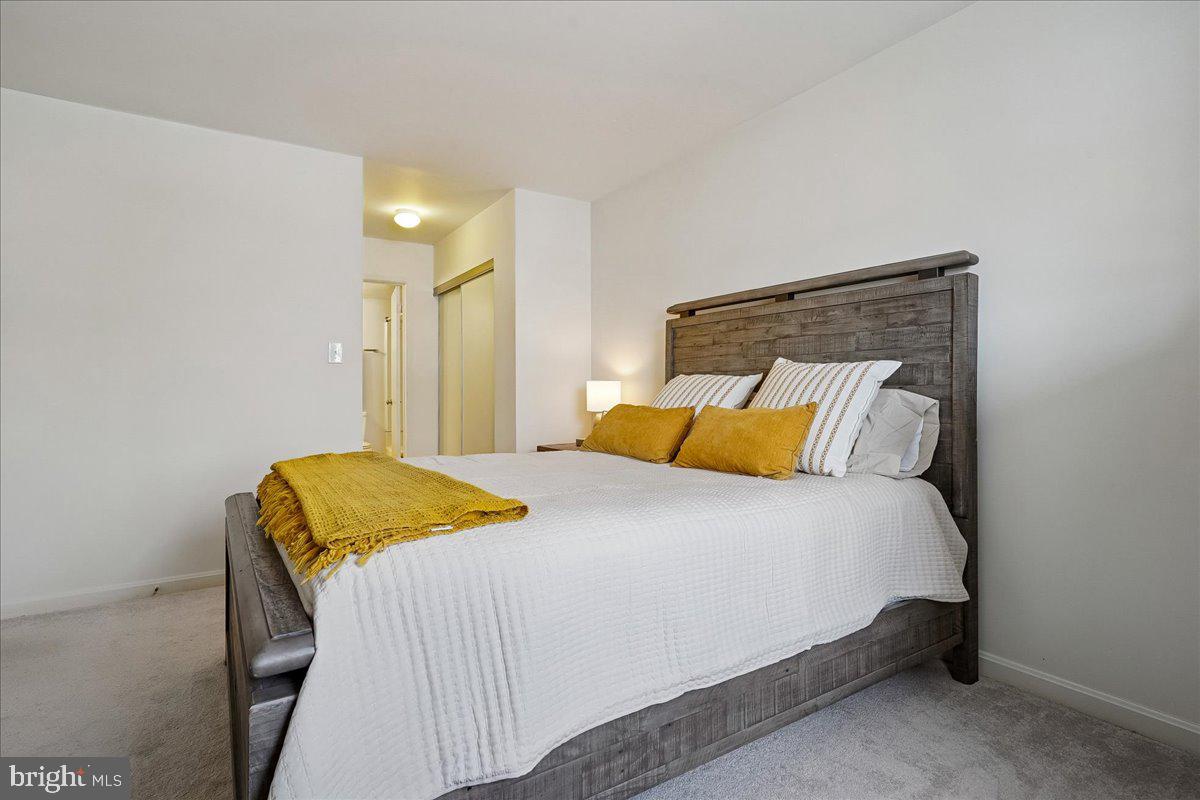 5902 COVE LANDING RD #304, BURKE, Virginia 22015, 2 Bedrooms Bedrooms, ,2 BathroomsBathrooms,Residential,For sale,5902 COVE LANDING RD #304,VAFX2290342 MLS # VAFX2290342