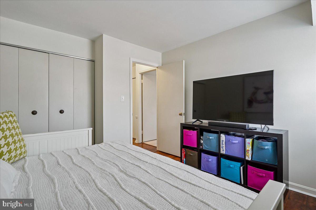 5902 COVE LANDING RD #304, BURKE, Virginia 22015, 2 Bedrooms Bedrooms, ,2 BathroomsBathrooms,Residential,For sale,5902 COVE LANDING RD #304,VAFX2290342 MLS # VAFX2290342