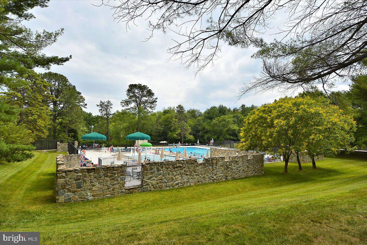 5902 COVE LANDING RD #304, BURKE, Virginia 22015, 2 Bedrooms Bedrooms, ,2 BathroomsBathrooms,Residential,For sale,5902 COVE LANDING RD #304,VAFX2290342 MLS # VAFX2290342