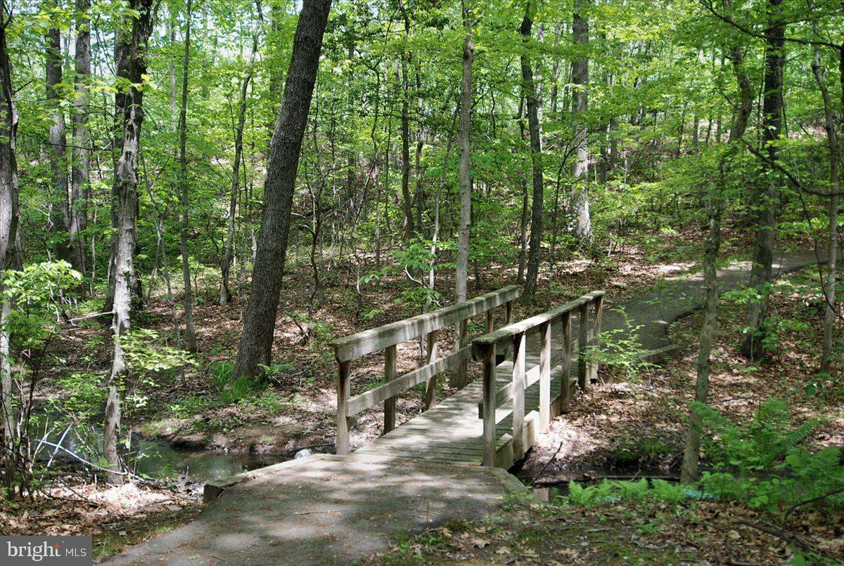 5902 COVE LANDING RD #304, BURKE, Virginia 22015, 2 Bedrooms Bedrooms, ,2 BathroomsBathrooms,Residential,For sale,5902 COVE LANDING RD #304,VAFX2290342 MLS # VAFX2290342