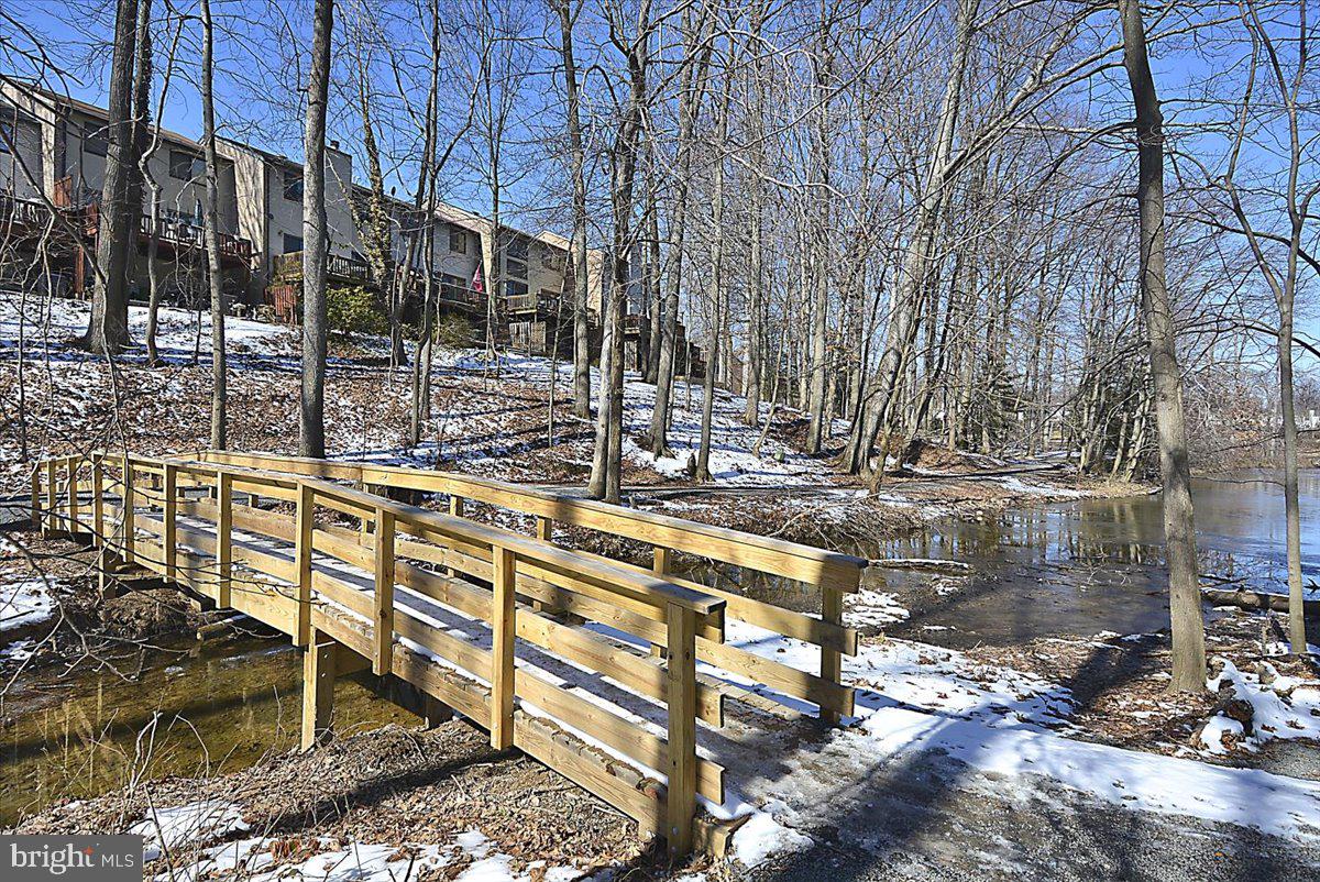 5902 COVE LANDING RD #304, BURKE, Virginia 22015, 2 Bedrooms Bedrooms, ,2 BathroomsBathrooms,Residential,For sale,5902 COVE LANDING RD #304,VAFX2290342 MLS # VAFX2290342