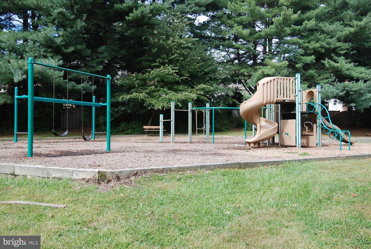 5902 COVE LANDING RD #304, BURKE, Virginia 22015, 2 Bedrooms Bedrooms, ,2 BathroomsBathrooms,Residential,For sale,5902 COVE LANDING RD #304,VAFX2290342 MLS # VAFX2290342