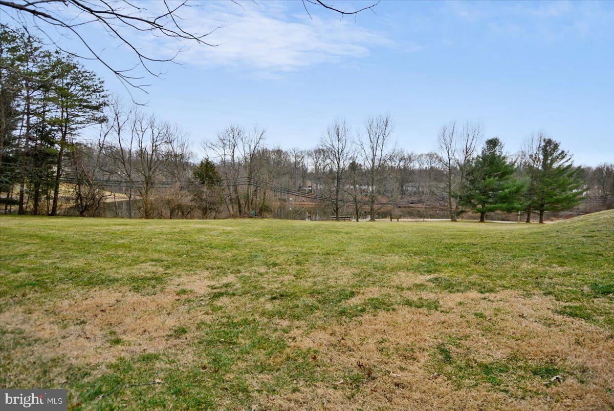 5902 COVE LANDING RD #304, BURKE, Virginia 22015, 2 Bedrooms Bedrooms, ,2 BathroomsBathrooms,Residential,For sale,5902 COVE LANDING RD #304,VAFX2290342 MLS # VAFX2290342