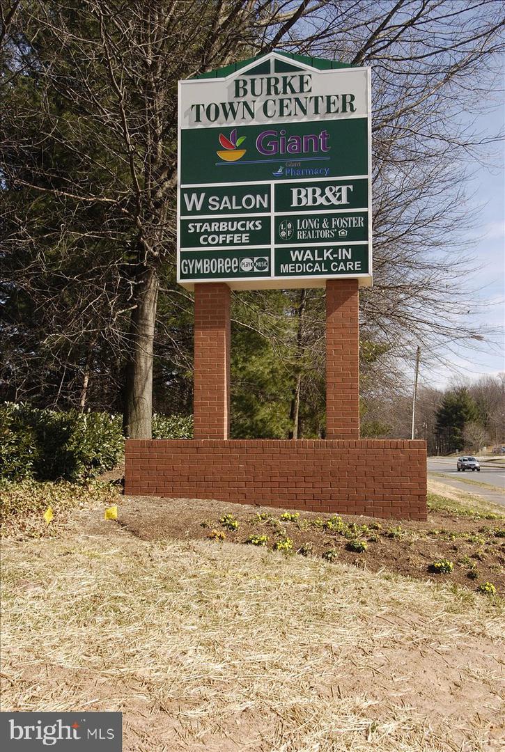 5902 COVE LANDING RD #304, BURKE, Virginia 22015, 2 Bedrooms Bedrooms, ,2 BathroomsBathrooms,Residential,For sale,5902 COVE LANDING RD #304,VAFX2290342 MLS # VAFX2290342