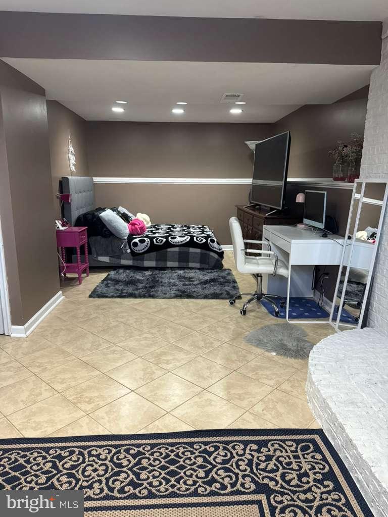 8590 FAIRFAX ST, MANASSAS, Virginia 20110, 4 Bedrooms Bedrooms, 9 Rooms Rooms,3 BathroomsBathrooms,Residential,For sale,8590 FAIRFAX ST,VAMN2010208 MLS # VAMN2010208