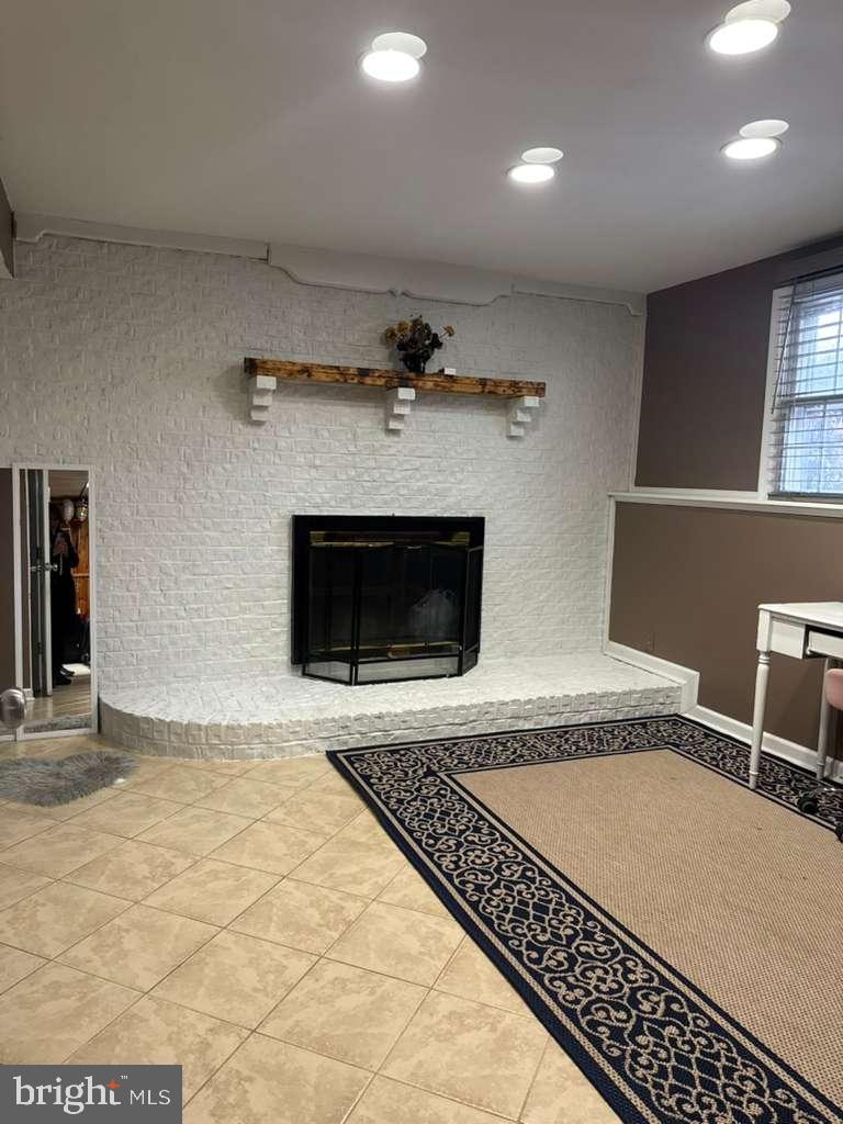 8590 FAIRFAX ST, MANASSAS, Virginia 20110, 4 Bedrooms Bedrooms, 9 Rooms Rooms,3 BathroomsBathrooms,Residential,For sale,8590 FAIRFAX ST,VAMN2010208 MLS # VAMN2010208