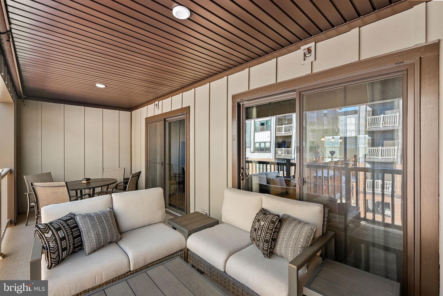 14522 GEORGE CARTER WAY, CHANTILLY, Virginia 20151, 3 Bedrooms Bedrooms, ,2 BathroomsBathrooms,Residential,For sale,14522 GEORGE CARTER WAY,VAFX2290358 MLS # VAFX2290358