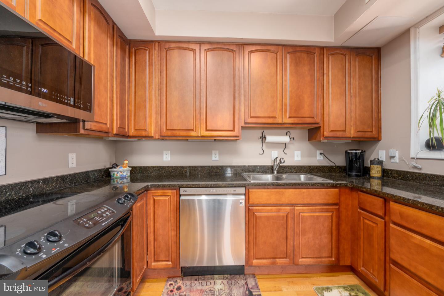 610 IRVING ST NW #306, WASHINGTON, District Of Columbia 20010, 2 Bedrooms Bedrooms, ,1 BathroomBathrooms,Residential,For sale,610 IRVING ST NW #306,DCDC2245614 MLS # DCDC2245614