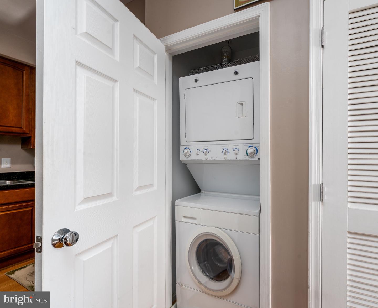 610 IRVING ST NW #306, WASHINGTON, District Of Columbia 20010, 2 Bedrooms Bedrooms, ,1 BathroomBathrooms,Residential,For sale,610 IRVING ST NW #306,DCDC2245614 MLS # DCDC2245614