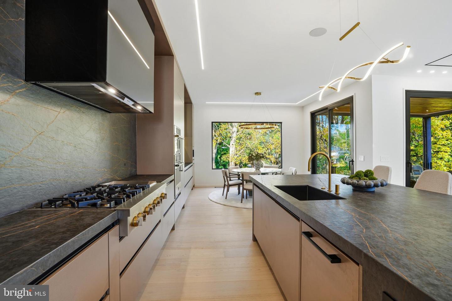 9408 OLD COURTHOUSE RD, VIENNA, Virginia 22182, 5 Bedrooms Bedrooms, 24 Rooms Rooms,7 BathroomsBathrooms,Residential,For sale,9408 OLD COURTHOUSE RD,VAFX2290374 MLS # VAFX2290374 9408 OLD COURTHOUSE RD, VIENNA, Virginia 22182, 5 Bedrooms Bedrooms, 24 Rooms Rooms,7 BathroomsBathrooms,Residential,For sale,9408 OLD COURTHOUSE RD,VAFX2290374 MLS # VAFX2290374