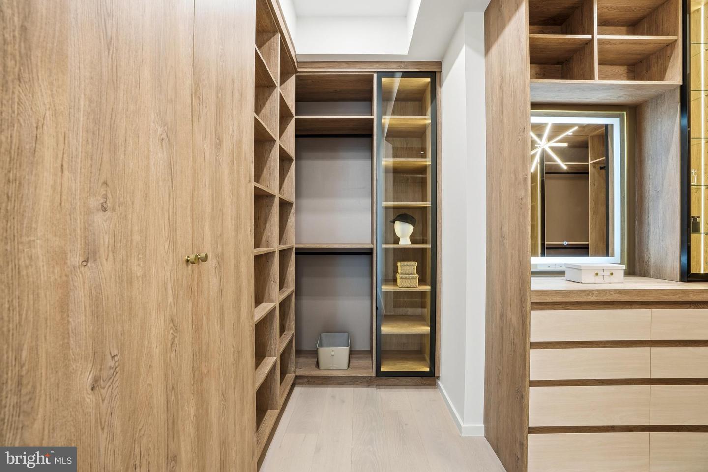 9408 OLD COURTHOUSE RD, VIENNA, Virginia 22182, 5 Bedrooms Bedrooms, 24 Rooms Rooms,7 BathroomsBathrooms,Residential,For sale,9408 OLD COURTHOUSE RD,VAFX2290374 MLS # VAFX2290374 9408 OLD COURTHOUSE RD, VIENNA, Virginia 22182, 5 Bedrooms Bedrooms, 24 Rooms Rooms,7 BathroomsBathrooms,Residential,For sale,9408 OLD COURTHOUSE RD,VAFX2290374 MLS # VAFX2290374