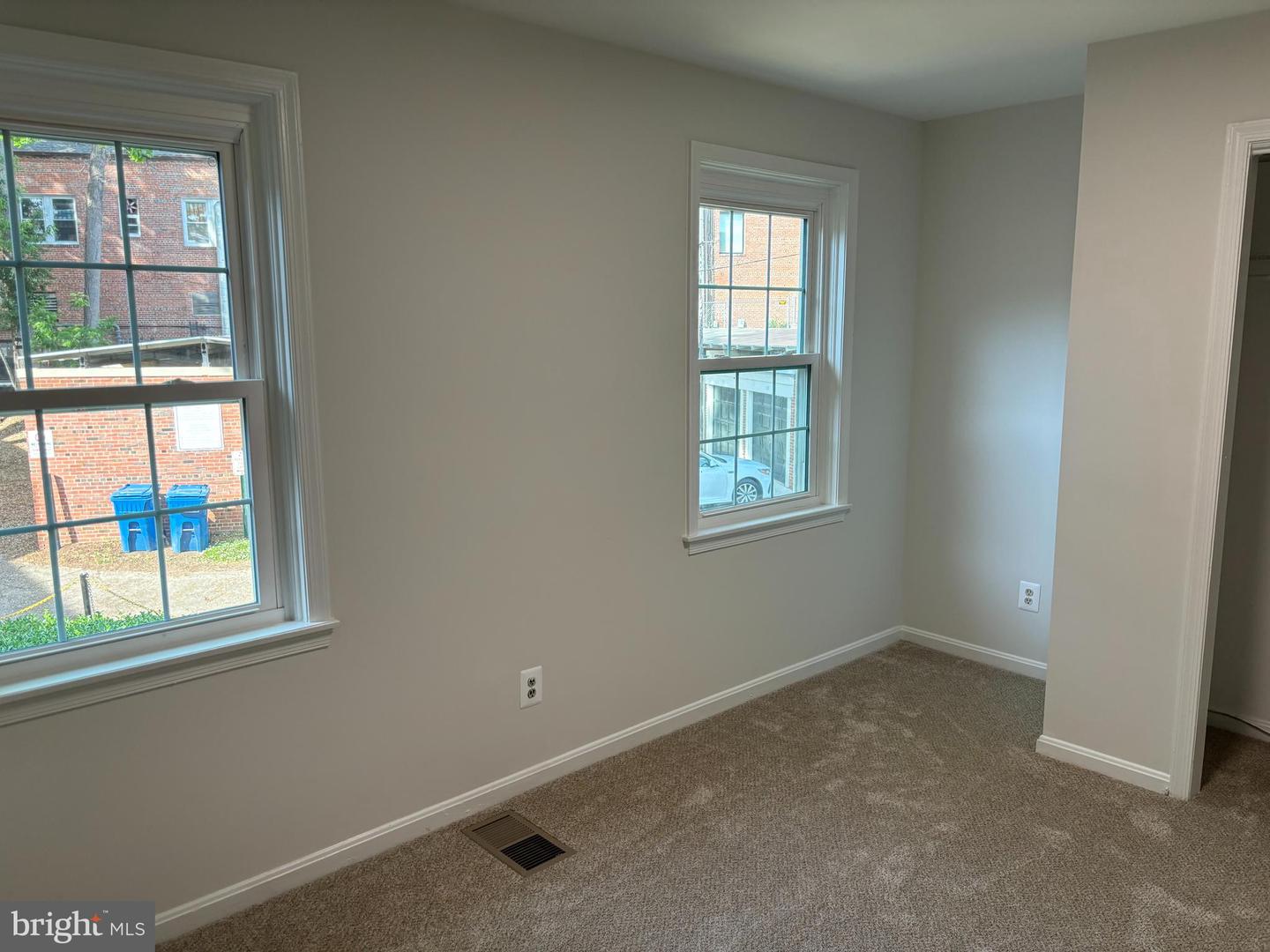 3820 V ST SE #202, WASHINGTON, District Of Columbia 20020, 2 Bedrooms Bedrooms, ,1 BathroomBathrooms,Residential,For sale,3820 V ST SE #202,DCDC2138982 MLS # DCDC2138982