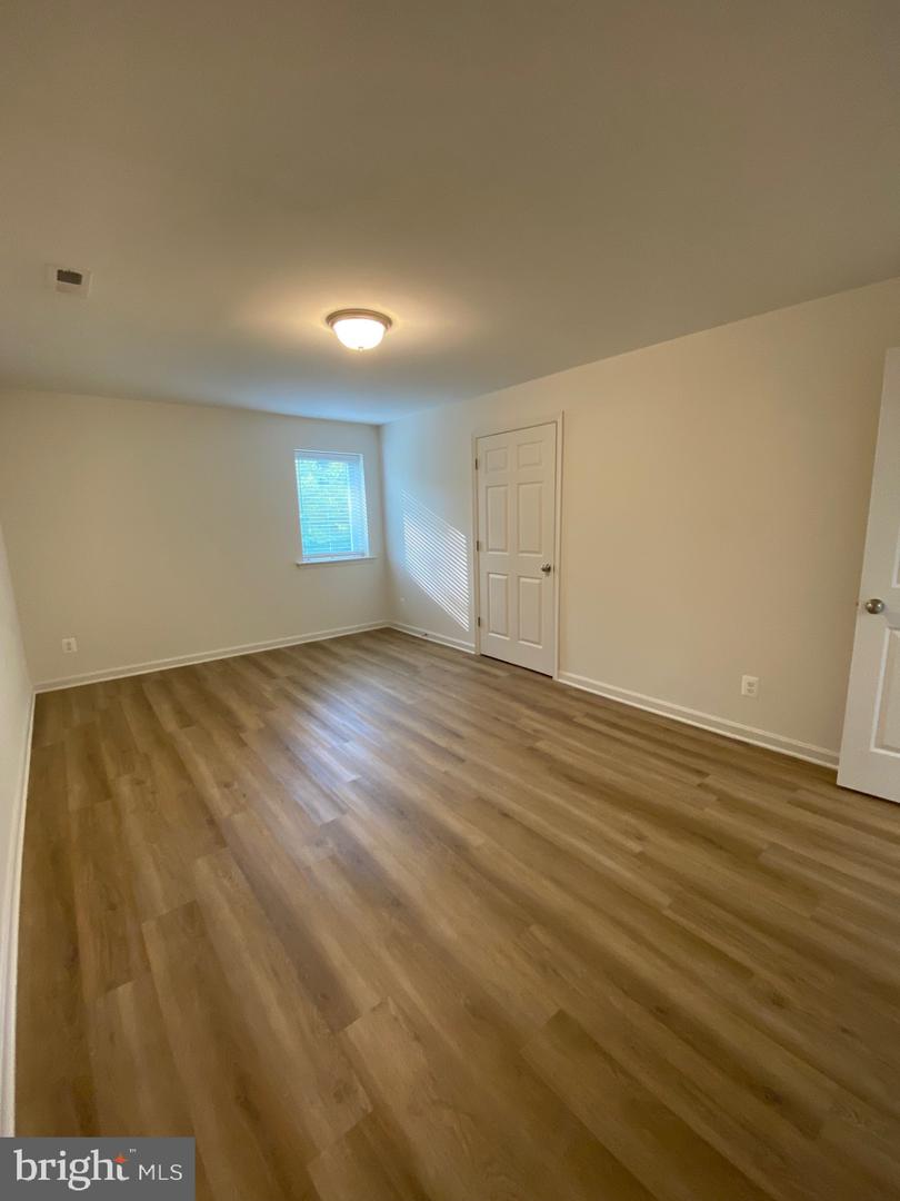 21 WALNUT GROVE DR, FREDERICKSBURG, Virginia 22406, 3 Bedrooms Bedrooms, ,3 BathroomsBathrooms,Residential,For sale,21 WALNUT GROVE DR,VAST2039942 MLS # VAST2039942