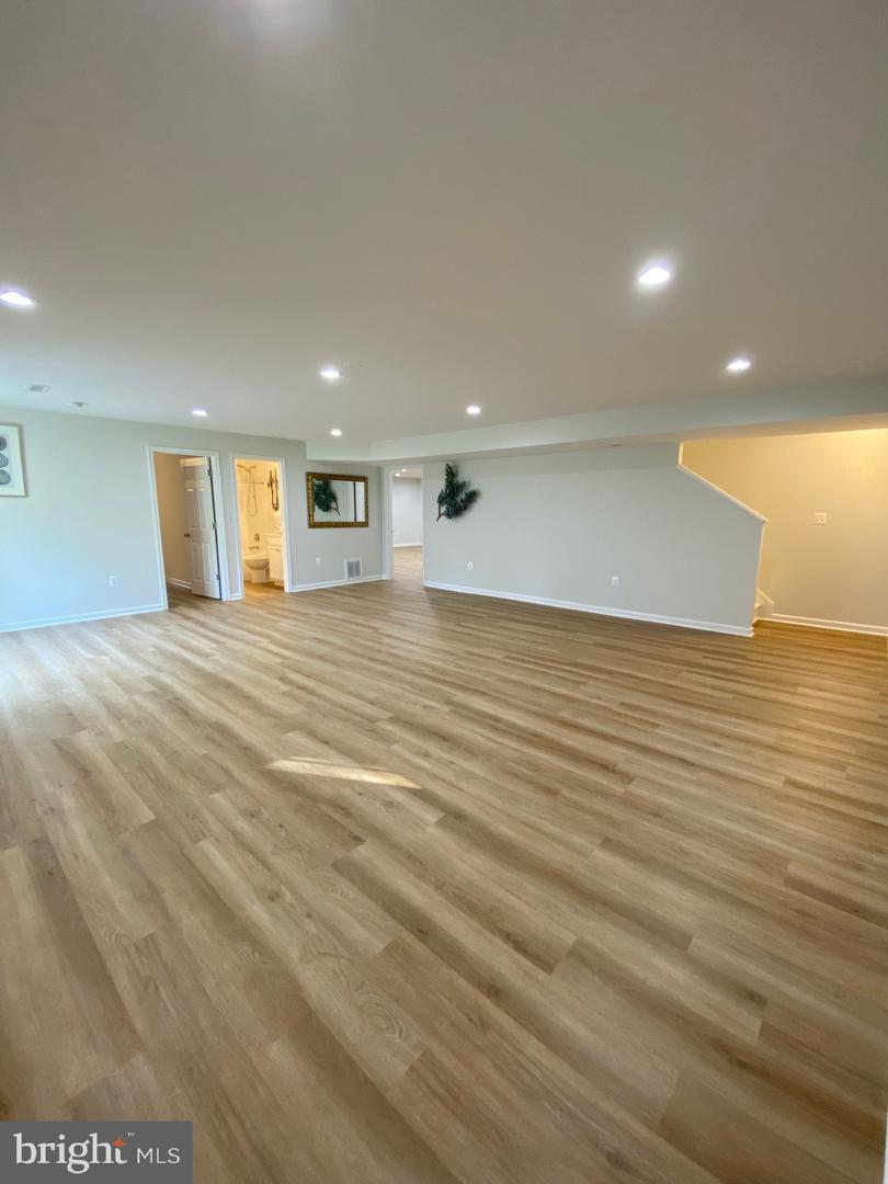 21 WALNUT GROVE DR, FREDERICKSBURG, Virginia 22406, 3 Bedrooms Bedrooms, ,3 BathroomsBathrooms,Residential,For sale,21 WALNUT GROVE DR,VAST2039942 MLS # VAST2039942