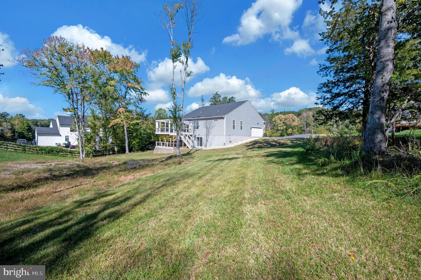 21 WALNUT GROVE DR, FREDERICKSBURG, Virginia 22406, 3 Bedrooms Bedrooms, ,3 BathroomsBathrooms,Residential,For sale,21 WALNUT GROVE DR,VAST2039942 MLS # VAST2039942