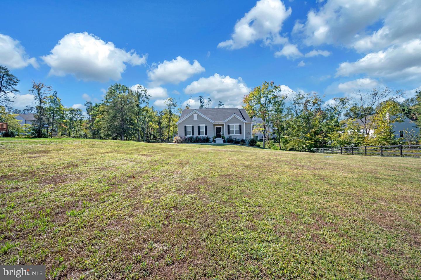 21 WALNUT GROVE DR, FREDERICKSBURG, Virginia 22406, 3 Bedrooms Bedrooms, ,3 BathroomsBathrooms,Residential,For sale,21 WALNUT GROVE DR,VAST2039942 MLS # VAST2039942