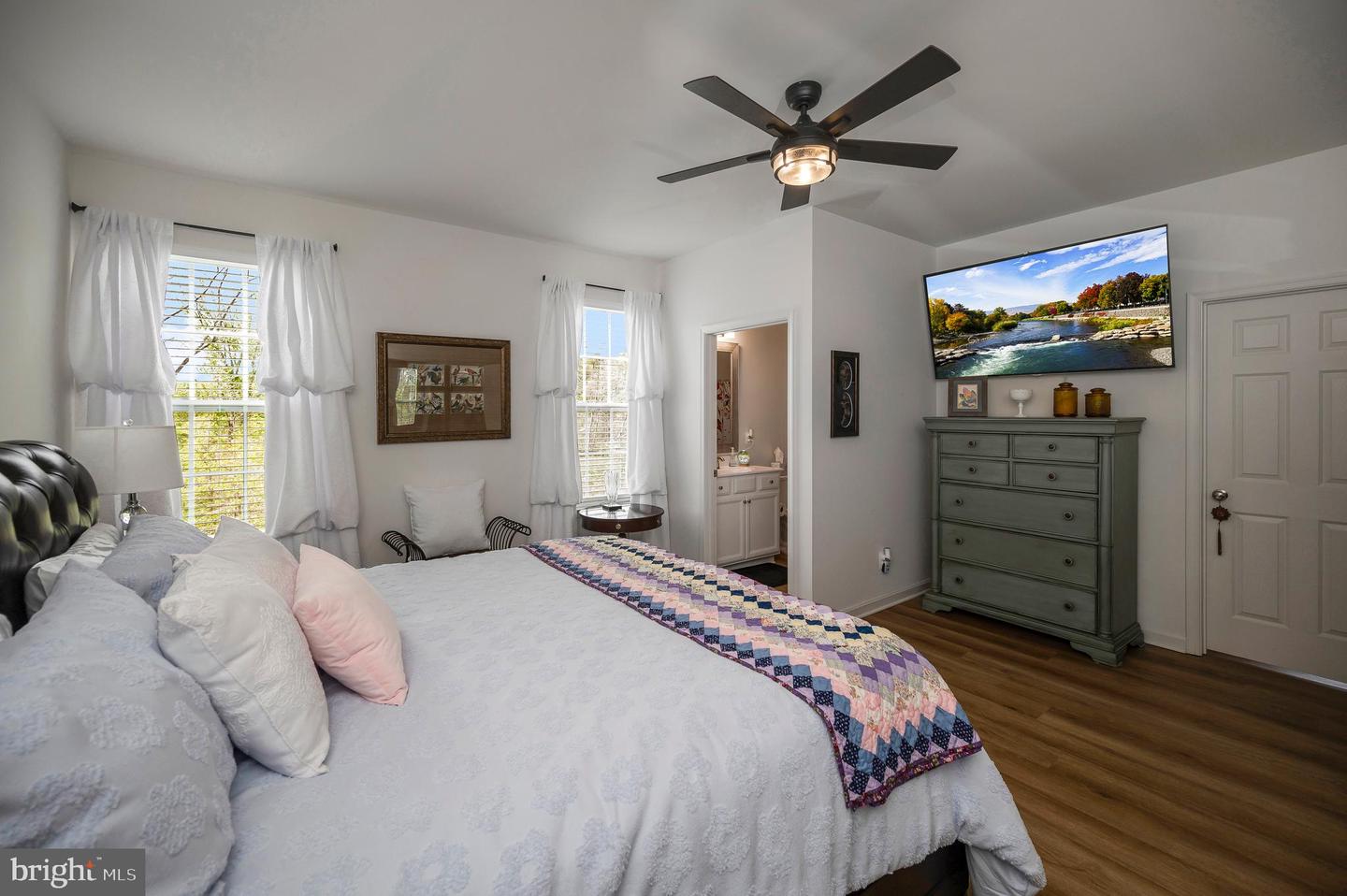 21 WALNUT GROVE DR, FREDERICKSBURG, Virginia 22406, 3 Bedrooms Bedrooms, ,3 BathroomsBathrooms,Residential,For sale,21 WALNUT GROVE DR,VAST2039942 MLS # VAST2039942