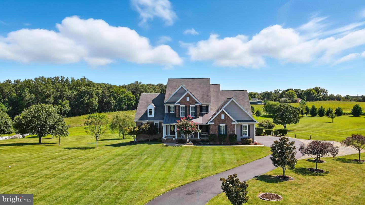 9910 AGNES LN, SPOTSYLVANIA, Virginia 22553, 5 Bedrooms Bedrooms, ,6 BathroomsBathrooms,Residential,For sale,9910 AGNES LN,VASP2034228 MLS # VASP2034228