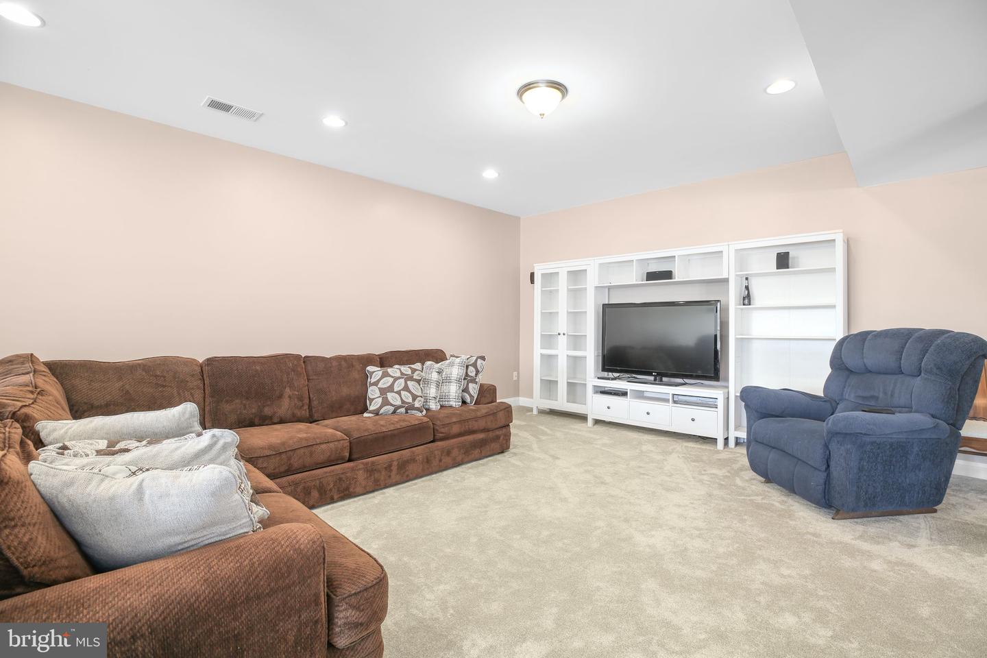 9910 AGNES LN, SPOTSYLVANIA, Virginia 22553, 5 Bedrooms Bedrooms, ,6 BathroomsBathrooms,Residential,For sale,9910 AGNES LN,VASP2034228 MLS # VASP2034228