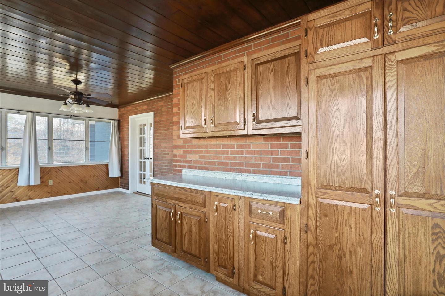 508 MASSANUTTEN HTS, WOODSTOCK, Virginia 22664, 4 Bedrooms Bedrooms, ,2 BathroomsBathrooms,Residential,For sale,508 MASSANUTTEN HTS,VASH2013024 MLS # VASH2013024