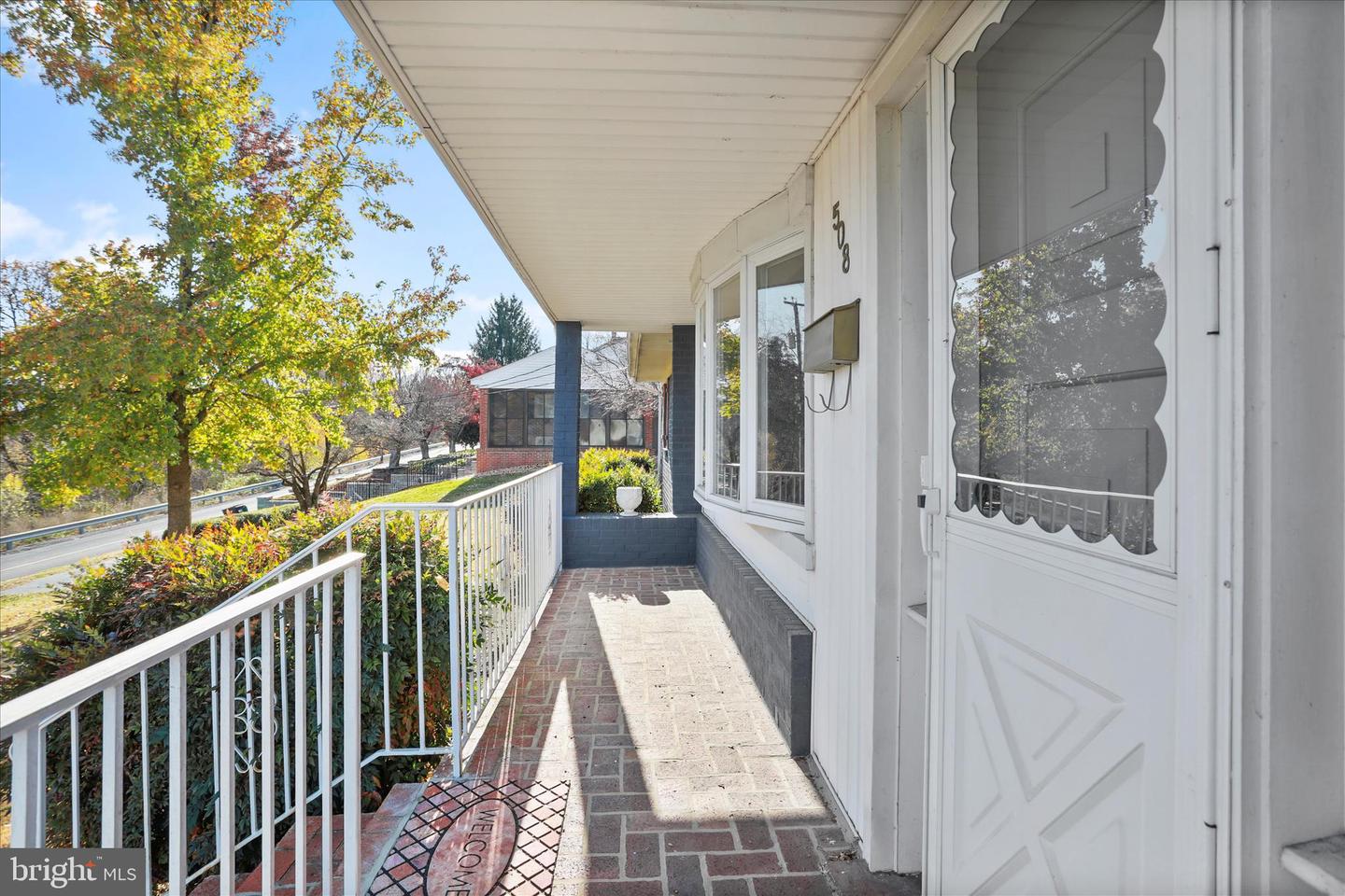 508 MASSANUTTEN HTS, WOODSTOCK, Virginia 22664, 4 Bedrooms Bedrooms, ,2 BathroomsBathrooms,Residential,For sale,508 MASSANUTTEN HTS,VASH2013024 MLS # VASH2013024