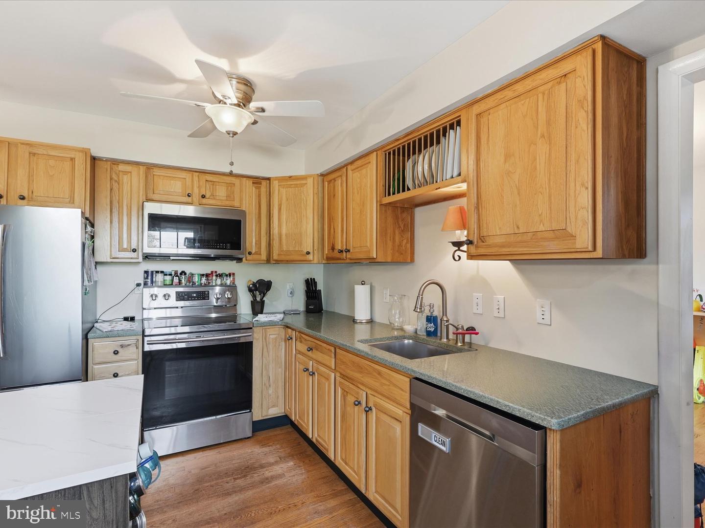 11130 CHAPEL RD, FAIRFAX STATION, Virginia 22039, ,Residential,For sale,11130 CHAPEL RD,VAFX2280736 MLS # VAFX2280736