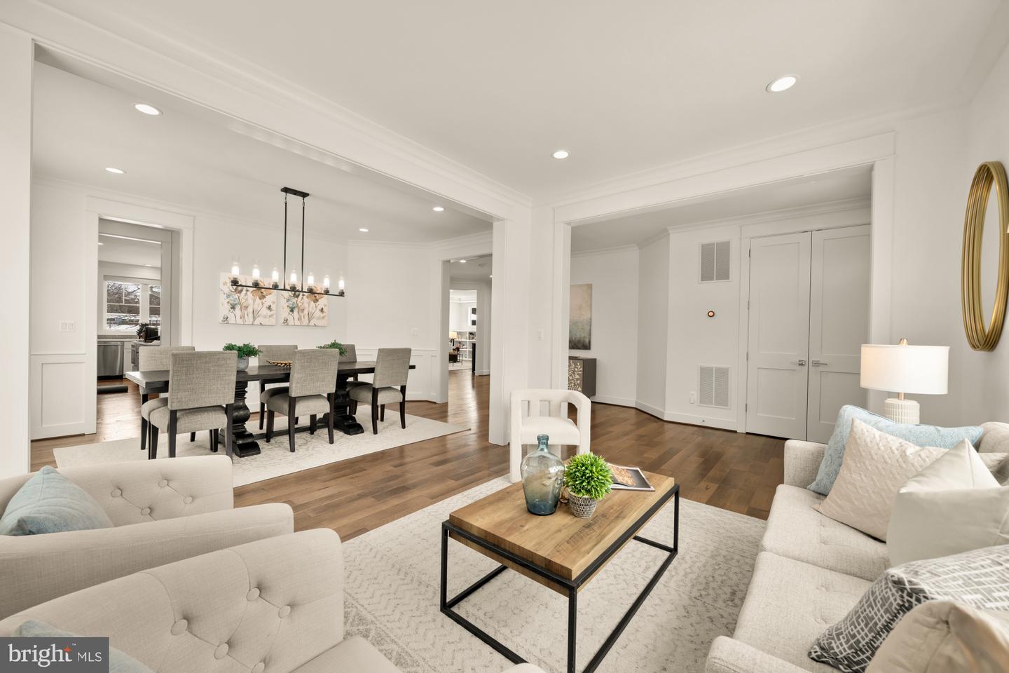 1814 PEABODY DR, FALLS CHURCH, Virginia 22043, 5 Bedrooms Bedrooms, ,4 BathroomsBathrooms,Residential,For sale,1814 PEABODY DR,VAFX2281546 MLS # VAFX2281546