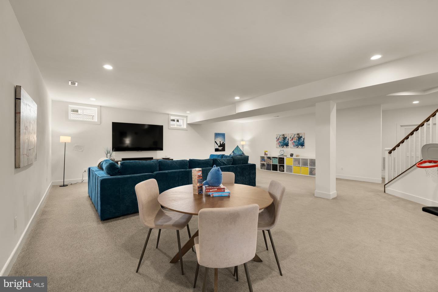 1814 PEABODY DR, FALLS CHURCH, Virginia 22043, 5 Bedrooms Bedrooms, ,4 BathroomsBathrooms,Residential,For sale,1814 PEABODY DR,VAFX2281546 MLS # VAFX2281546