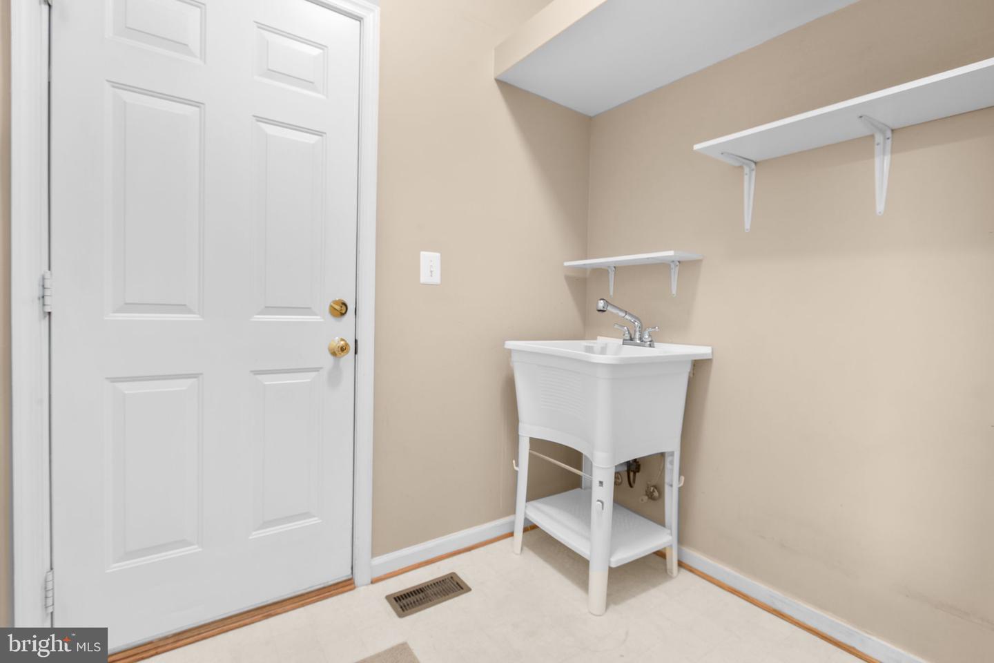 12 BELLS RIDGE DR, STAFFORD, Virginia 22554, 4 Bedrooms Bedrooms, ,3 BathroomsBathrooms,Residential,For sale,12 BELLS RIDGE DR,VAST2044604 MLS # VAST2044604 12 BELLS RIDGE DR, STAFFORD, Virginia 22554, 4 Bedrooms Bedrooms, ,3 BathroomsBathrooms,Residential,For sale,12 BELLS RIDGE DR,VAST2044604 MLS # VAST2044604