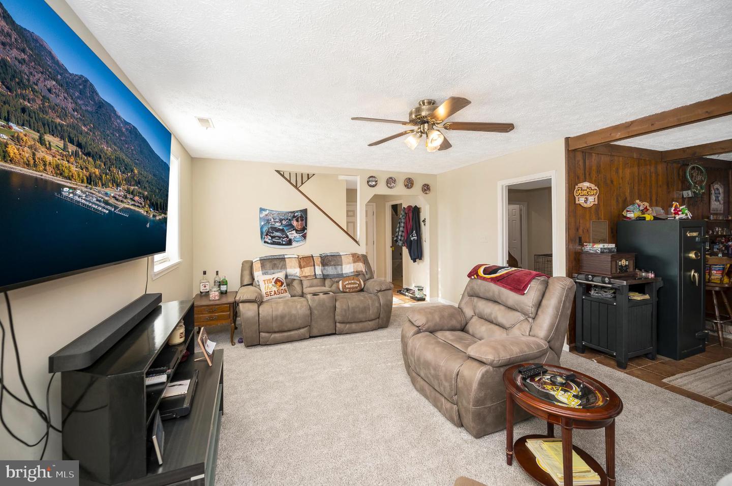 2 SAINT JAMES CT, STAFFORD, Virginia 22556, 4 Bedrooms Bedrooms, 12 Rooms Rooms,2 BathroomsBathrooms,Residential,For sale,2 SAINT JAMES CT,VAST2044932 MLS # VAST2044932