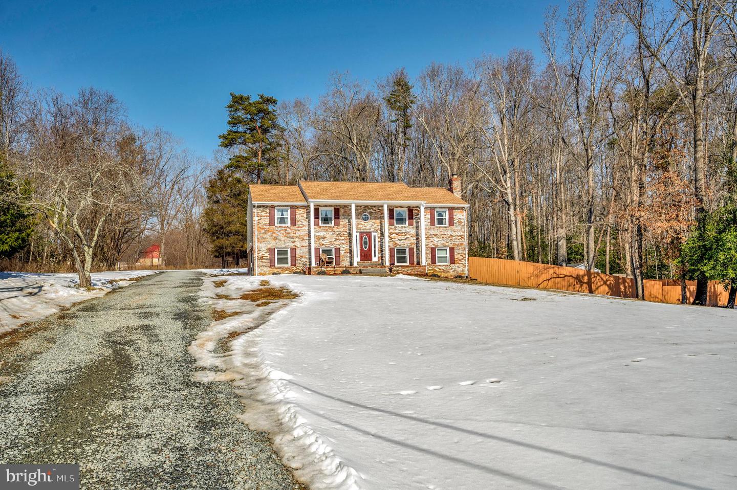 2 SAINT JAMES CT, STAFFORD, Virginia 22556, 4 Bedrooms Bedrooms, 12 Rooms Rooms,2 BathroomsBathrooms,Residential,For sale,2 SAINT JAMES CT,VAST2044932 MLS # VAST2044932