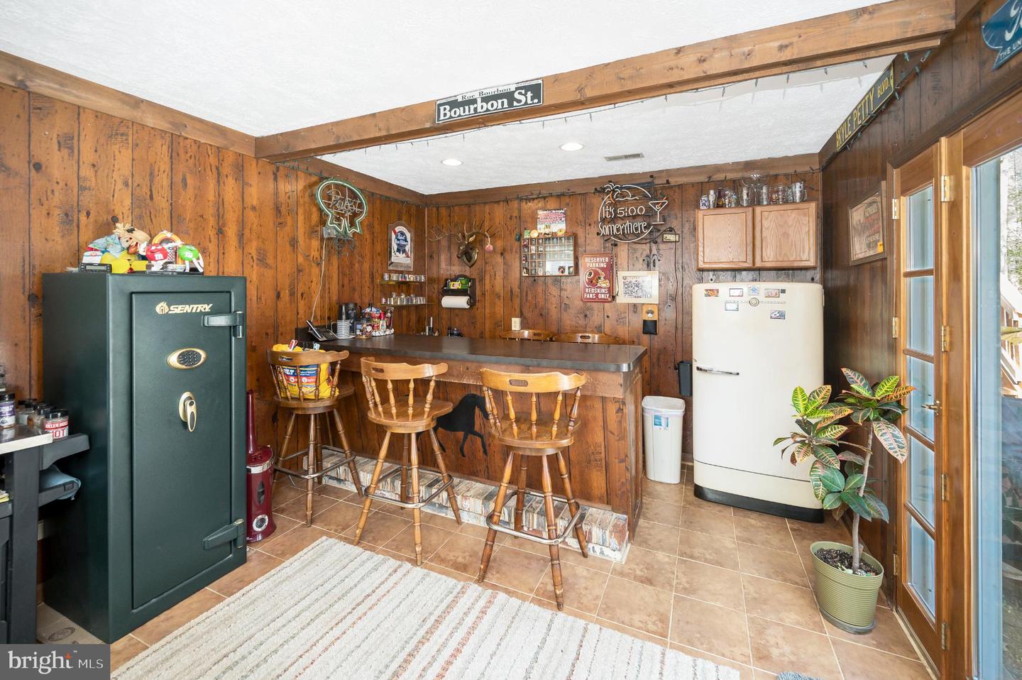 2 SAINT JAMES CT, STAFFORD, Virginia 22556, 4 Bedrooms Bedrooms, 12 Rooms Rooms,2 BathroomsBathrooms,Residential,For sale,2 SAINT JAMES CT,VAST2044932 MLS # VAST2044932