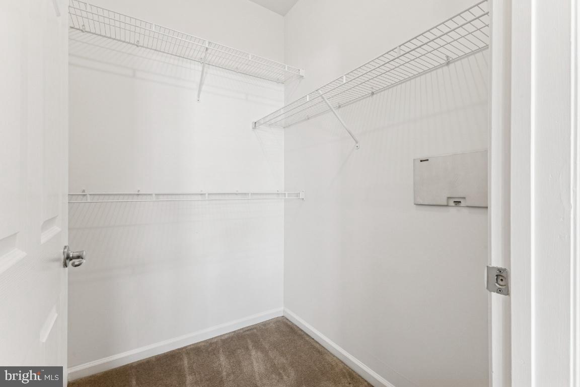 3810 LIGHTFOOT ST #404, CHANTILLY, Virginia 20151, 1 Bedroom Bedrooms, 6 Rooms Rooms,1 BathroomBathrooms,Residential,For sale,3810 LIGHTFOOT ST #404,VAFX2283884 MLS # VAFX2283884