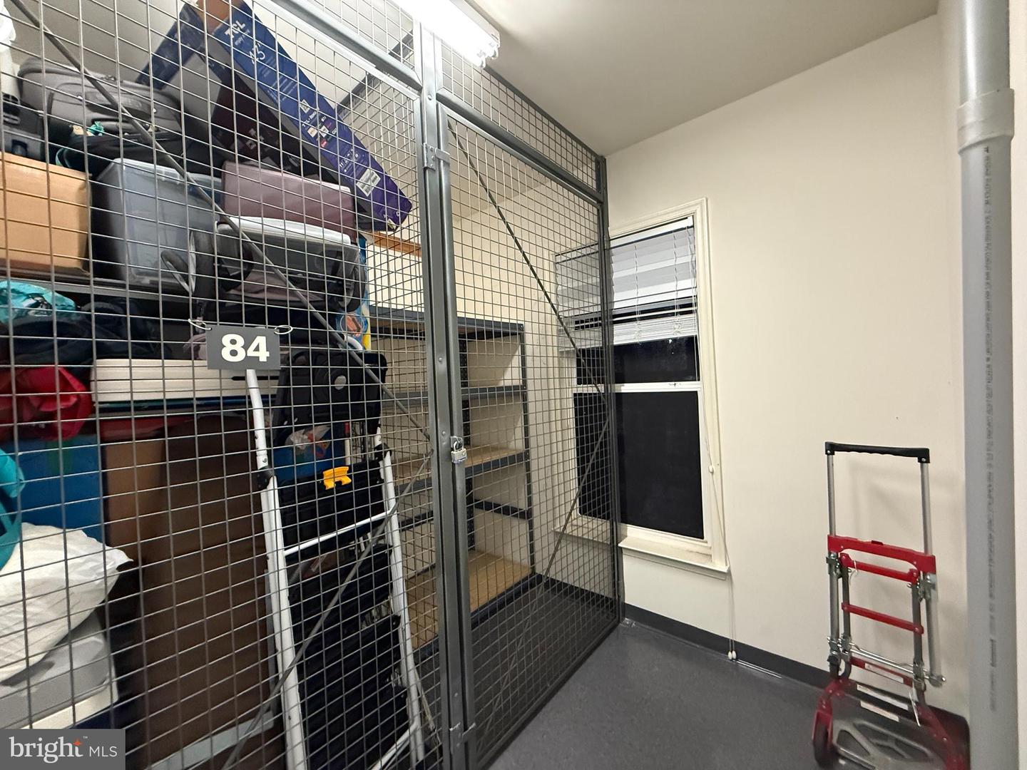 3810 LIGHTFOOT ST #404, CHANTILLY, Virginia 20151, 1 Bedroom Bedrooms, 6 Rooms Rooms,1 BathroomBathrooms,Residential,For sale,3810 LIGHTFOOT ST #404,VAFX2283884 MLS # VAFX2283884